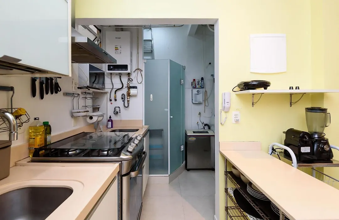 Apartamento de Luxo 500m da Praia de Copacabana e Ipanema e do Metro-1